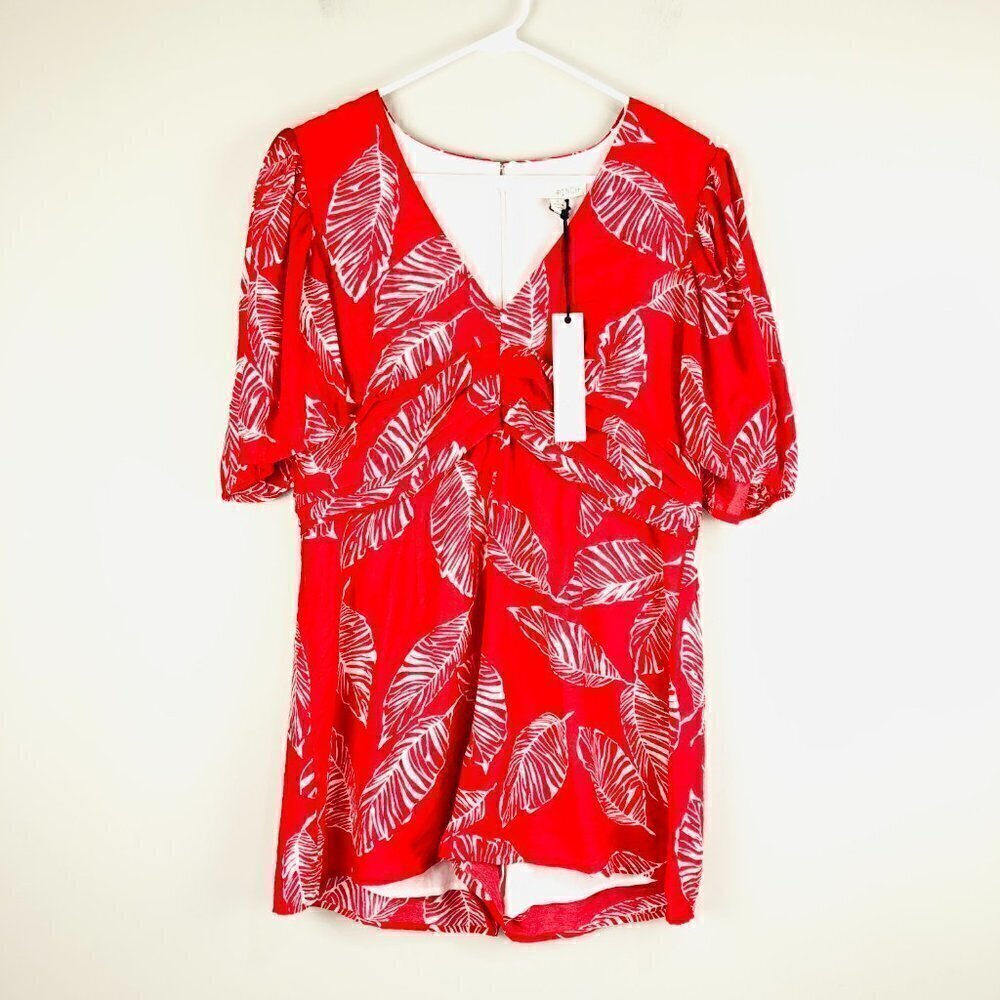 NWT Pinch Floral Print Bell Sleeve Short Romper L
